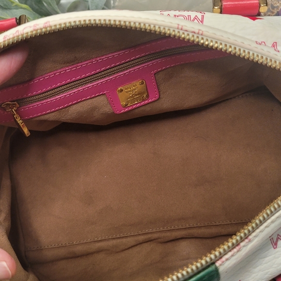 MCM Vicetos Princess Lioness Boston Leather & Suede Bag EUC - Picture 9 of 12